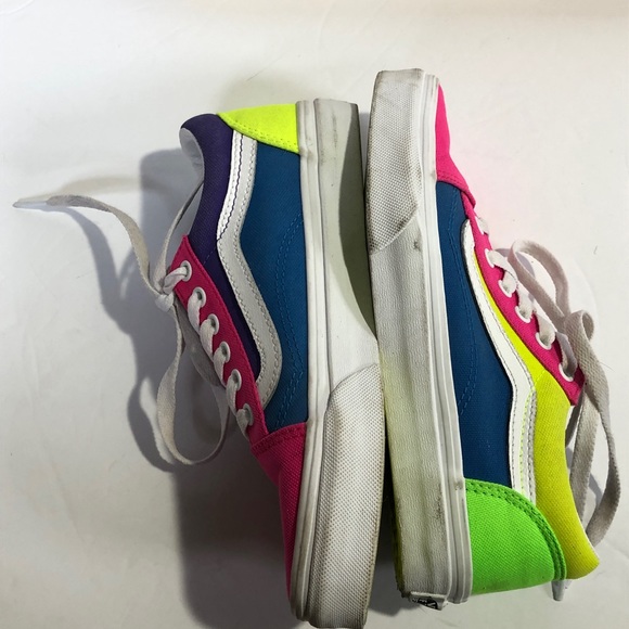 Vans Classic Colorful Skate Shoe Sneakers - Picture 4 of 8